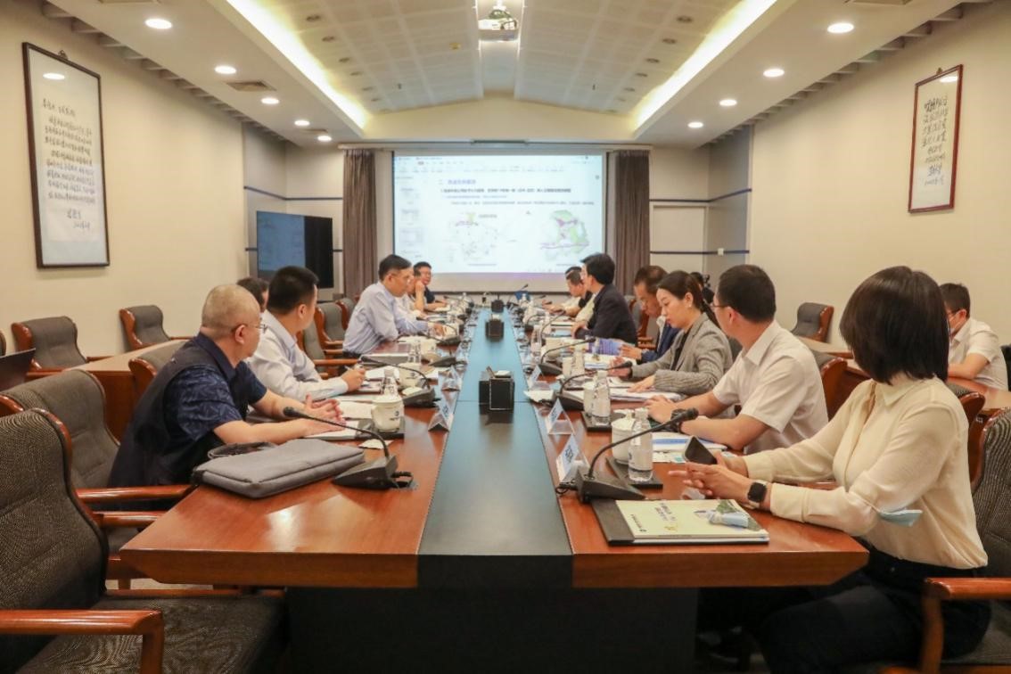 中咨公司与广咨国际举行座谈交流2.jpg